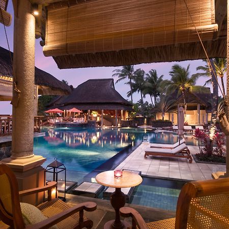 Constance Prince Maurice Poste de Flacq Esterno foto The pool at the resort