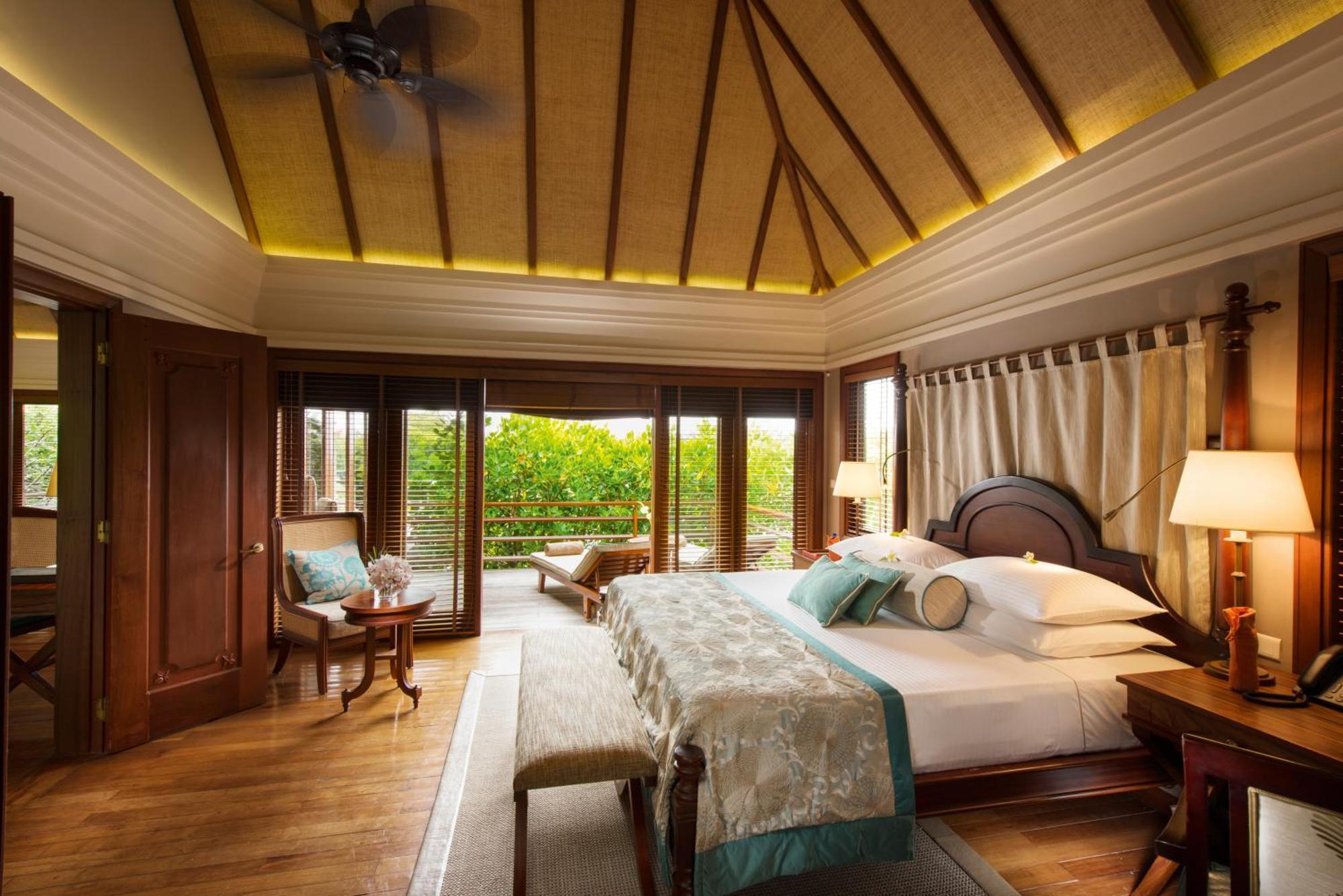 Constance Prince Maurice Poste de Flacq Esterno foto A bedroom at the resort